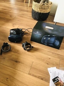 Casque réalité virtuelle HTC vive Cosmos VR complet avec boîte et manettes - Imagen 1 de 6