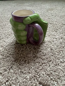 Marvel Universe RARE 2015 Large The Incredible Hulk Fist Collectible Mug - Picture 1 of 4