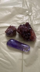 AMETHYST STONES, LOT OF THREE - Picture 1 of 3