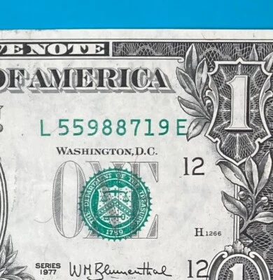 Misaligned Overprints Error $1 One Dollar Bill 1999 Series : L 55988719 E - Image 1 of 3