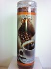 Kaffee (Kaffee) duftende braune Säulenkerze in Glas aromatischer Kaffeeservice