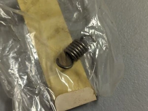 New Genuine Stihl Spring 4123 997 1100 - Picture 1 of 2