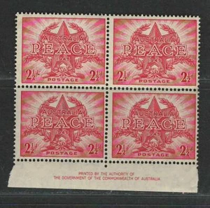 AUSTRALIA 1945 VERY FINE MNH BLOCK OF 4 STAMPS " Peace " - Picture 1 of 2