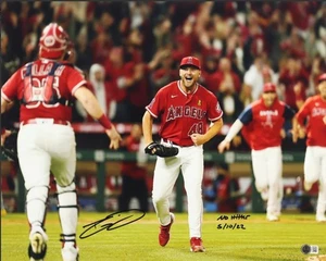 REID DETMER  'No Hitter 5/10/22' Signed Los Angeles Angels 16x20 Photo (Beckett) - Picture 1 of 4