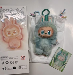 POP MART LABUBU V3 the Monsters Big into Energy Plush Serenity  - Bild 1 von 3