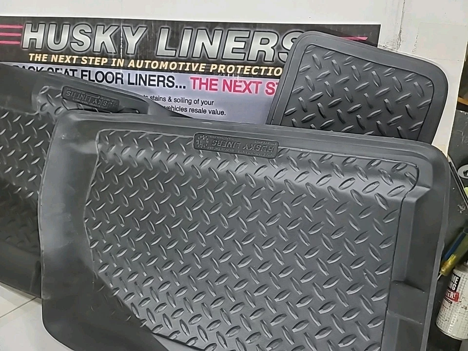 00-05 Chevy Suburban GMC Yukon XL Husky Liners классический стиль заднее напольное покрытие - Изображение 1 из 4
