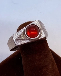 GAINSBORO STERLING VINTAGE RING MIT ROTEM STEIN UND KLAREM STEIN - Bild 1 von 12