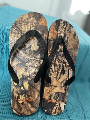 Men’s Flip Flop Camo/Hunting Print - Image 1 of 4