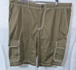 "Pantalones cortos cargo BKE para hombre ajuste estándar beige Reece talla W32 entrepierna 23""" - Imagen 1 de 3