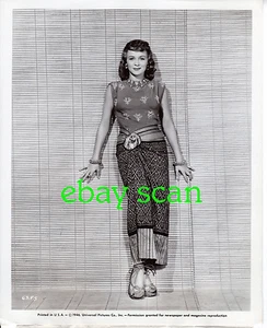 GLORIA STUART Vintage Original Photo 1946 "SHE WROTE THE BOOK" SEXY PORTRAIT - Picture 1 of 2