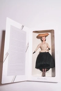  1996 CHRISTIAN DIOR BARBIE  - Picture 1 of 2