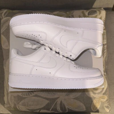 NIKE AF1 Nike Air Force 1 Low '07 White - Size 8 UK New - FREE UK NEXT DAY DELIVERY!