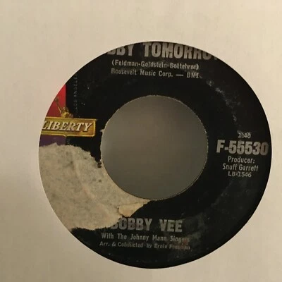 BOBBY  VEE      45  SINGLE  ,  CHARMS   /  BOBBY  TOMORROW - Image 1 of 2