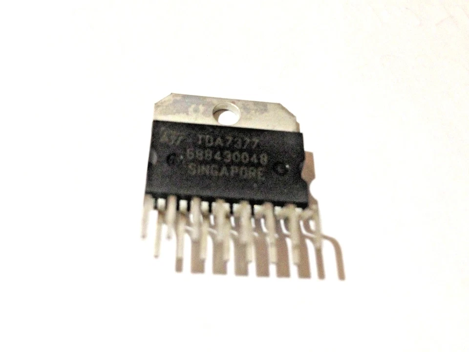 10 Pieces | TDA7377 30W Dual/Quad Power Amplifier for Car Radio New Original SGS - Image 1 of 1