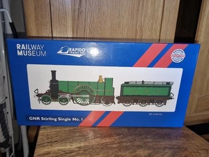Locomotora Rapido NRM 449366 GNR Stirling Single No.1 Calibre OO Verde DCC Listo - Imagen 1 de 10