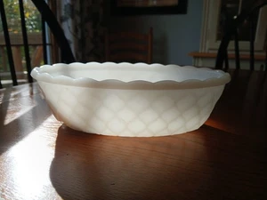 Vintage EO Brody Milk Glass Oval Bowl MJ-50 - Picture 1 of 4