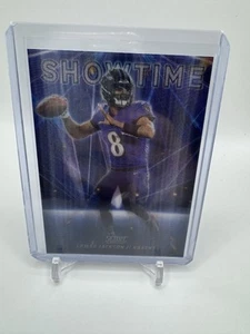 2025 score football Lamar Jackson #12 Showtime SSP Baltimore Ravens 3D CASE HIT - Picture 1 of 3