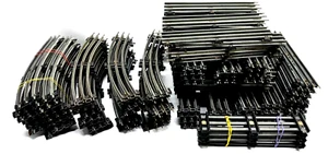 Lot of 100 Pieces of Lionel O Gauge 3-Rail Vintage Train Track Straight & Curved - Picture 1 of 5