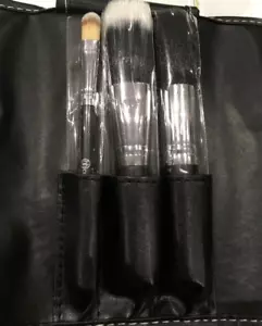 Bh Cosmetics Face Essential To Go 3 Piece Brush Set New - Picture 1 of 4