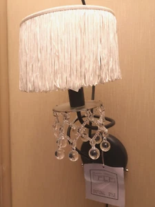 BAGA applique stile emotional con frange e cristalli. Nuova, esposta in galleria - Picture 1 of 4