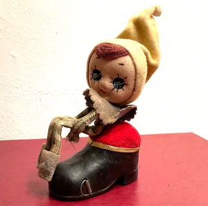 Vintage 1950s JAPAN ELF on the SHOE Sewing Tape Measure Pincushion - Picture 1 of 9