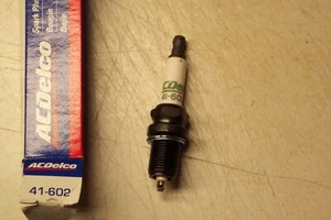 Bujía GM 5614285 - ACDelco 41-602 convencional - Imagen 1 de 1