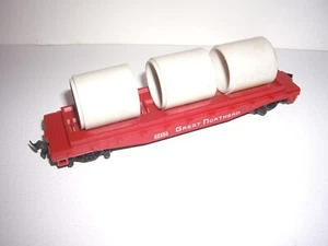 HO SCALE MANTIA FLAT CAR W/ CULVERT PIPE LOAD #42953 GREAT NORTHERN - Picture 1 of 4