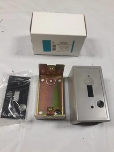 SIEMENS SMFFE2 MANUAL STARTER ENCLOSURE NEMA1 - Picture 1 of 2
