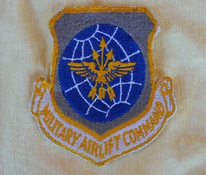VTG Used US Military Airlift Command MAC Cut Edge Color Sew On Patch - Picture 1 of 6