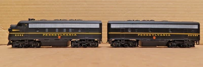BACHMANN Plus HO 31216 EMD F7A & 31217 F7B DIESEL PENNSYLVANIA BOTH POWERED - Image 1 of 4