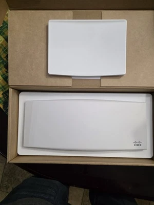 Cisco Meraki MR44-HW Dual-Band Cloud Managed Wi-Fi 6 Wireless Access Point - Image 1 of 4