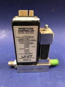 Unidad UFC-1020, MFC, Controlador de Flujo Masivo, N2, 5 SLM, VCR 1/4", Usado - Imagen 1 de 3