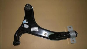 GENUINE NISSAN ELGRAND E51 FRONT LOWER RIGHT OS WISHBONE CONTROL ARM 54500-WL00A - Picture 1 of 1