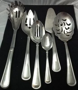 Reed & Barton Mendon Stainless Steel Six Assorted Pieces Servers Pierced Spoons - Picture 1 of 2