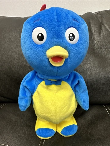 2005 Fisher Price Backyardigans Penguin Sing & Spin Pablo Talking Dancing Plush Cover