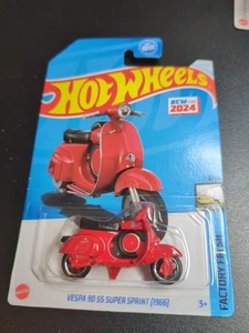 HOT WHEELS 2024 FACTORY FRESH 6/10 - VESPA 90 SS SUPER SPRINT (1966) RED - Picture 1 of 2
