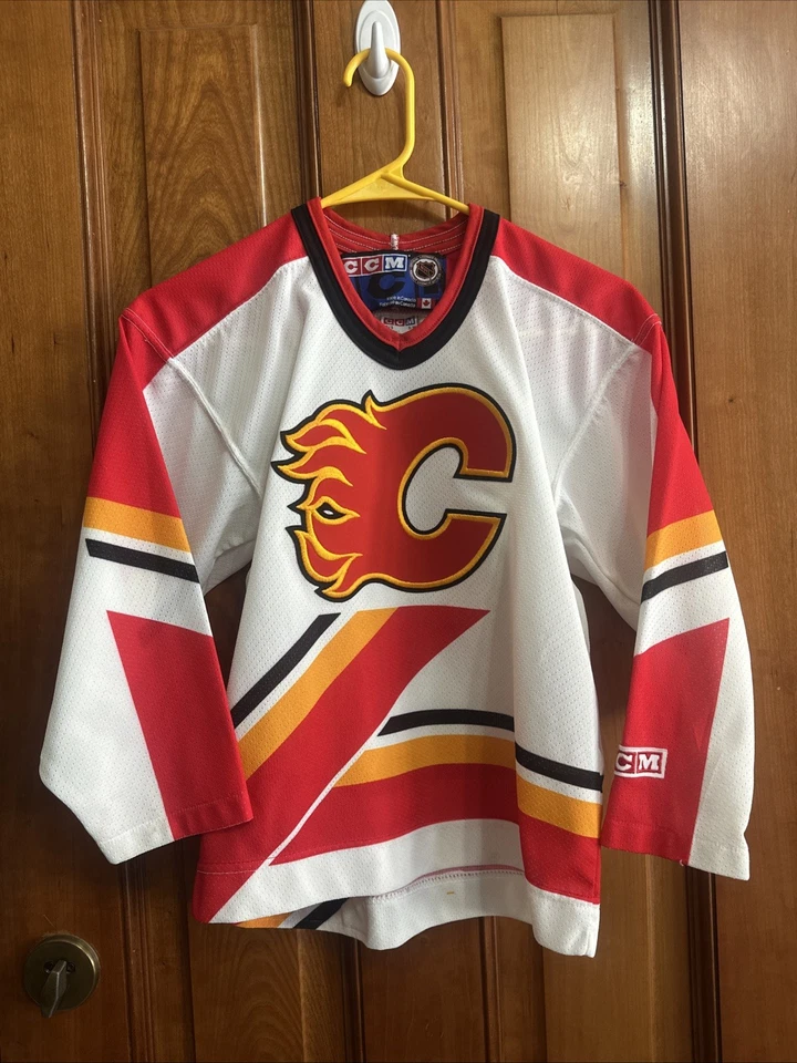 CCM Calgary Flames Pedestal Air Knit Vintage Hockey Jersey BOYs S/M - Image 1 of 4