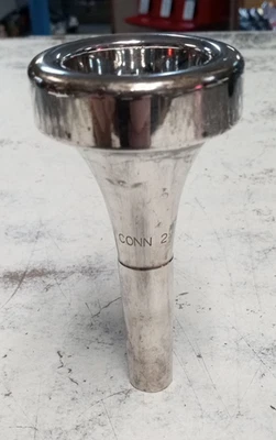 Boquilla de tuba vintage CONN 2  Foto 1 de 4