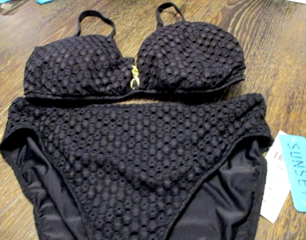 SUNSETS STYLE 30B BLACK 2 PIECE BIKINI BOTTOM SIZE 16, TOP 38F NWT - Imagem 1 de 4