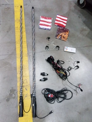 Par de luces látigo RGB de 4 pies con cable látigo plug-play para Polaris RZR XP 1000 2024-2025 Foto 1 de 4