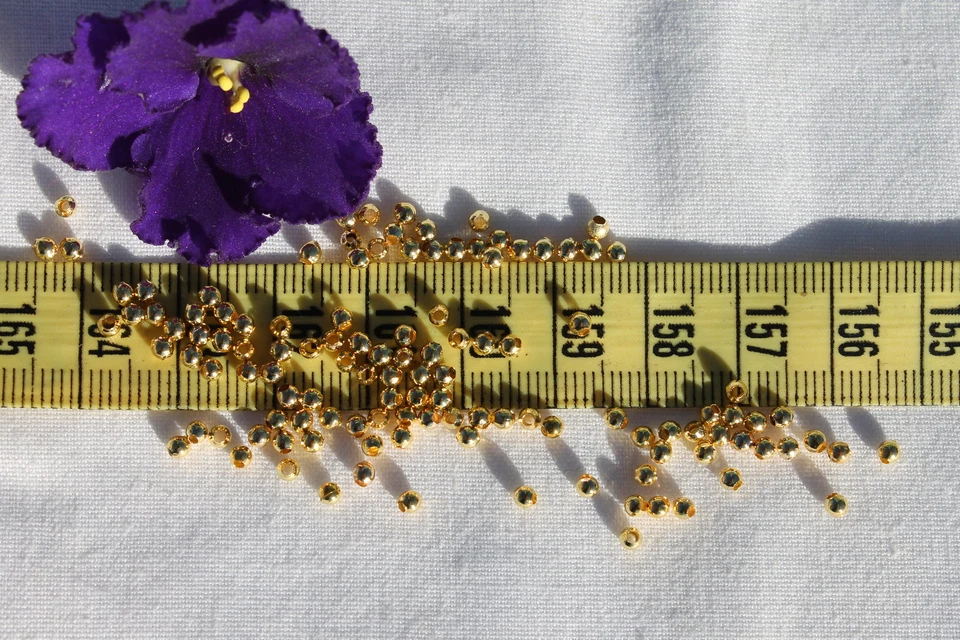 Cuentas espaciadoras redondas chapadas en oro de 2 mm hallazgos artesanías cuentas espaciadoras 100 piezas Foto 1 de 1