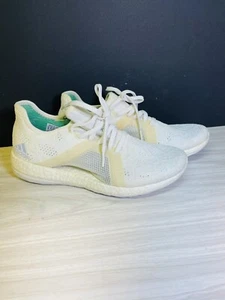 Women’s ADIDAS UltraBoost 20 Running Shoes, Size 9 M - Picture 1 of 9