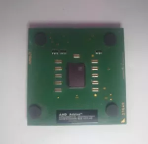 AMD Mobile Athlon XP-M 2200+ 1.8Ghz/266Mhz AXMA2200FUT3C Socket 462 Laptop CPU - Picture 1 of 2