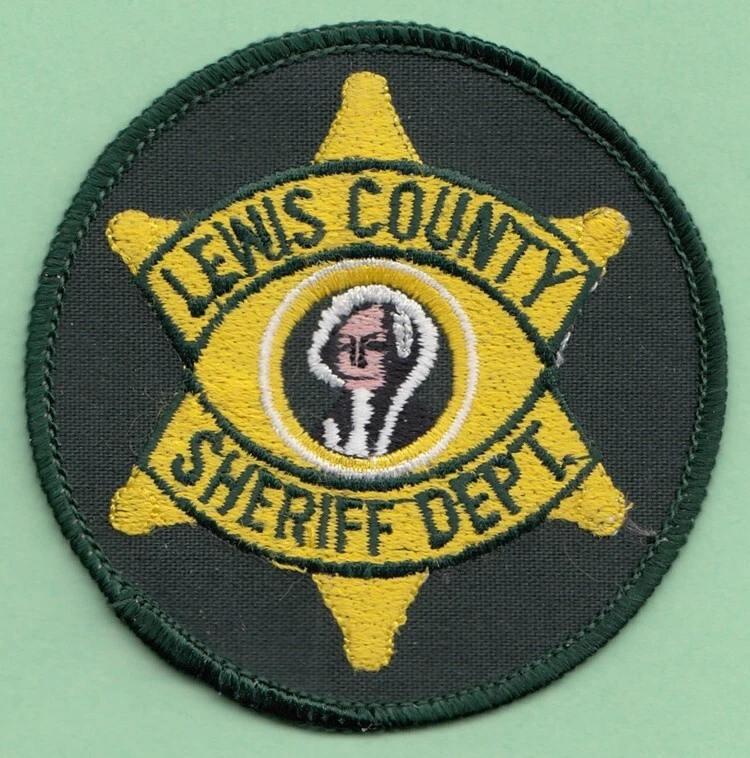P18 PUBLIC SAFETY LEWIS COUNTY WA SHERIFF STATE TROOPER HIGHWAY POLICE PATCH - Image 1 of 1