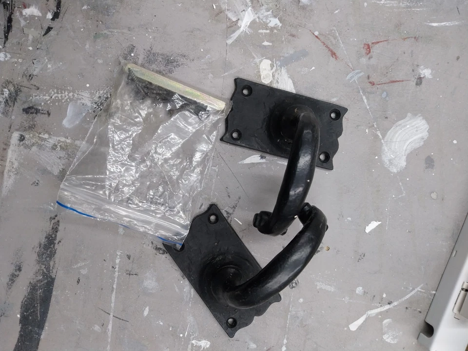 Pair of Cast Iron Mortice Latch Handles Antique Style - Image 1 of 1