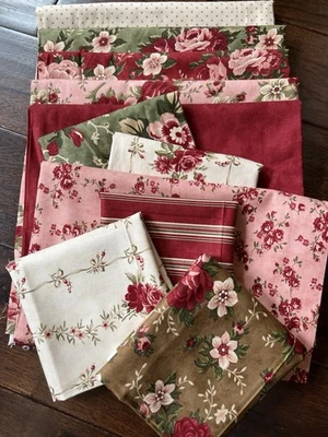 MODA Robyn Pandolph -Folk Art Christmas III -Over 5.75 Yards Total Fabric - VTG - Image 1 of 4