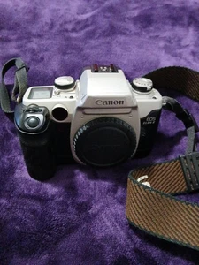 Canon EOS Elan II  SLR Film Camera Only  - Picture 1 of 2