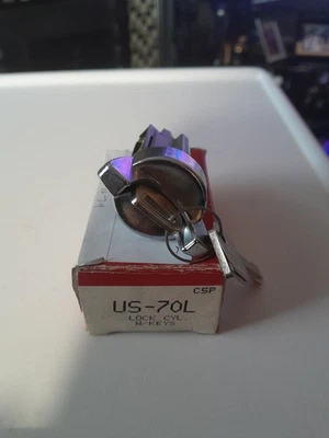 ford IGNITION LOCK AND KEYS - Image 1 of 4