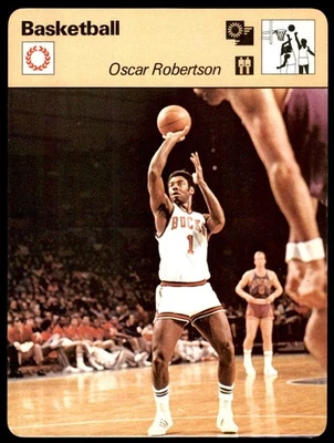 Sportscaster 1977 #14-18 Oscar Robertson - baloncesto casi nuevo Foto 1 de 2