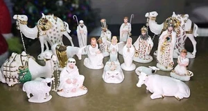 Vintage Holland Mold 18 Piece Nativity Set Hand Painted Bejeweled Stunning! - Picture 1 of 23